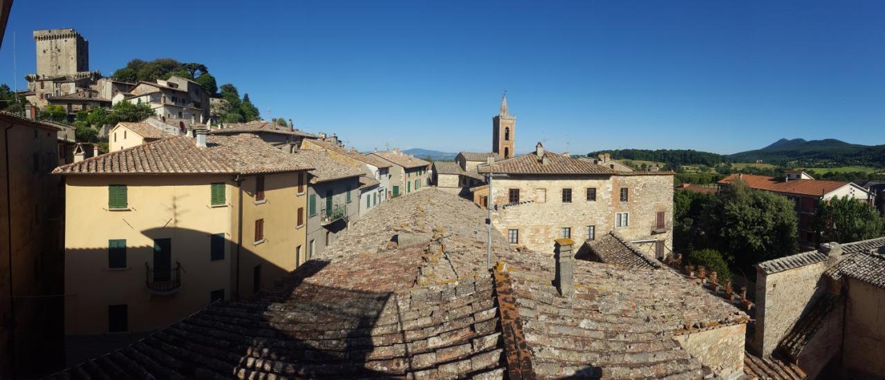 شقة Mansarda Con Solarium Panoramico Su Centro Storico Di Sarteano Vicino Alle Famose Terme Della Val D'Orcia المظهر الخارجي الصورة